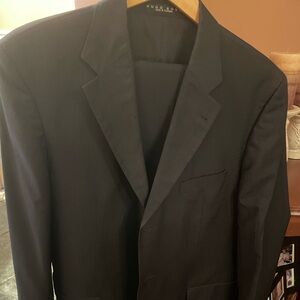 Hugo Boss Suit 2 Piece Suit Men's 42R 33 X 30 Pleated And Cuffed Gray Pinstripes